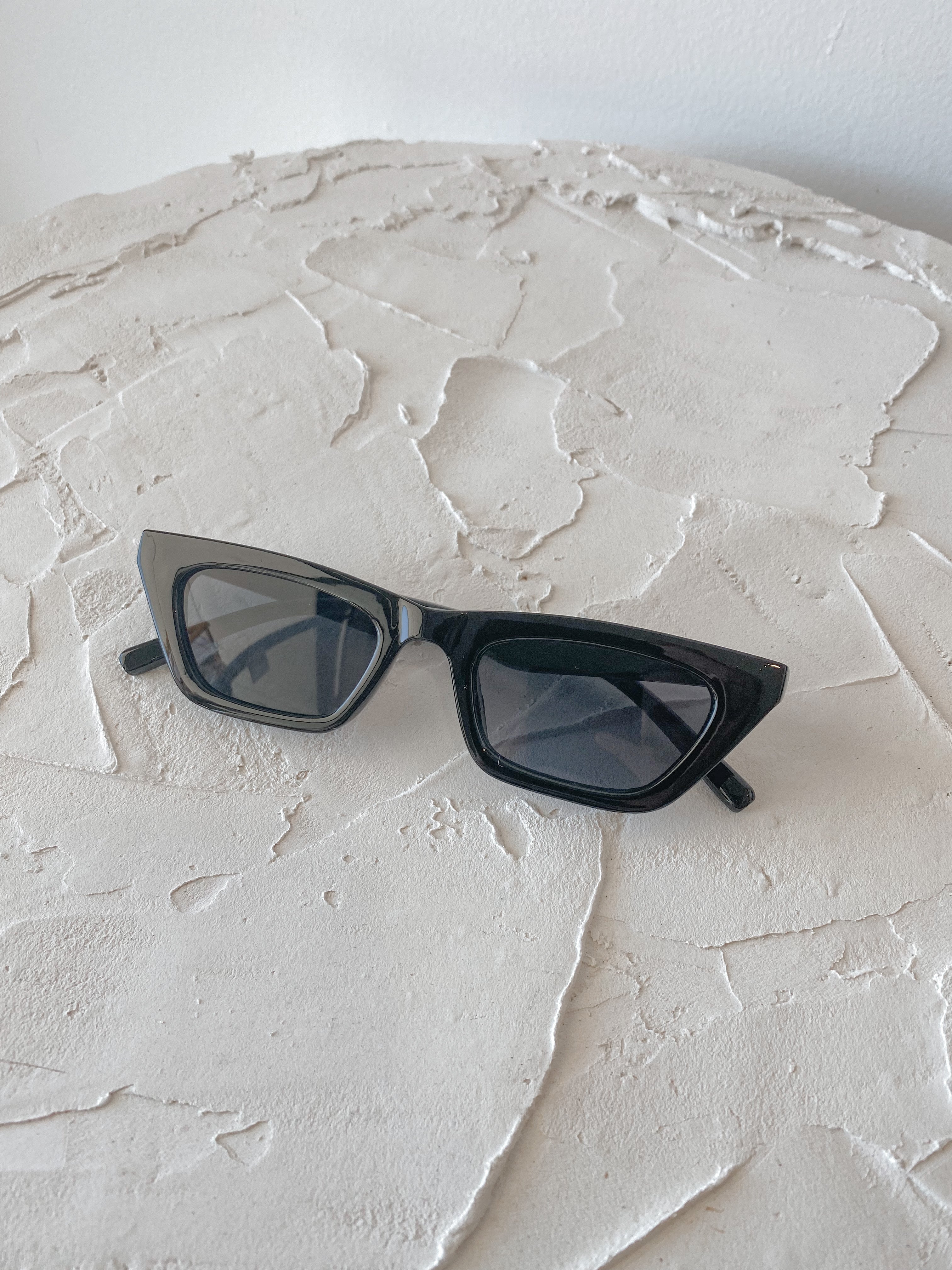 Fashion :: Sunglasses & Eyewear :: Henley Sunglasses Black